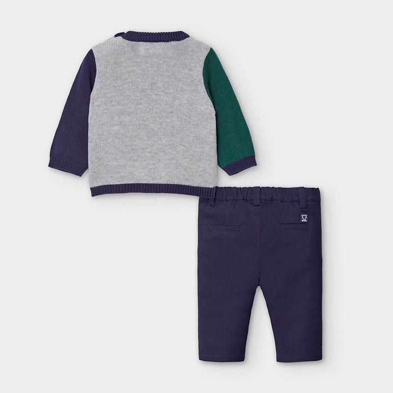 Set long trousers with sweater