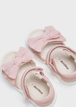 Load image into Gallery viewer, Bow sandals baby girl
