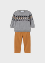Load image into Gallery viewer, Jumper &amp; pant set
